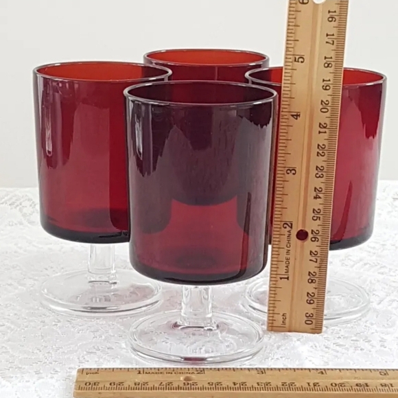 4pc Vintage Luminarc Cavalier Ruby Red Wine Glasses Set - 6oz Retro Barware - Picture 5 of 10